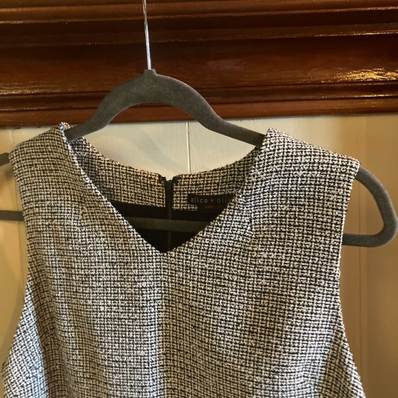 Wool shift dress - Picture 3 of 7